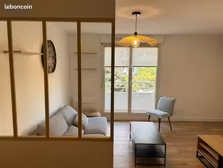 t2 meublé 40 m² avec balcon – marseille 5e  secteur camas – 930 cc