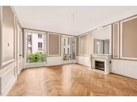 appartement de luxe à vendre dans le quartier courcelles-wagram
