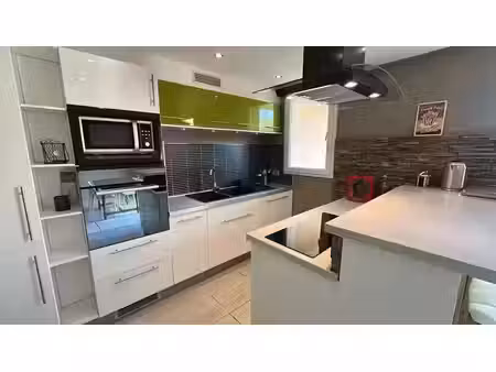location meublée appartement 3 pièces 67.22 m² à begles (33130)  924 €