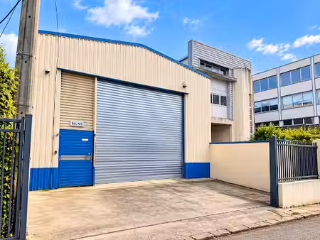 location locaux professionnels 440 m² à noisy-le-sec (93130)  4 200 €