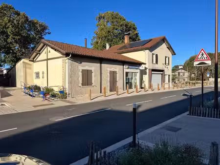 linxe - ensemble immobilier : habitation  locaux commerciaux