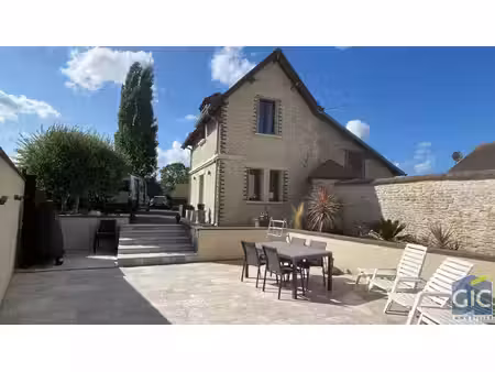 charmante maison de caractère au coeur du pays d'auge avec dépendance