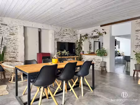 maison 5 pièces - 104 m² - centre-bourg de froidfond