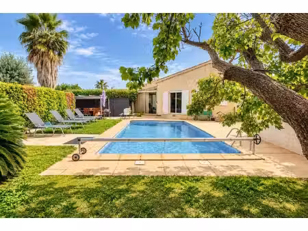 marignane ? maison de 130 m² avec 4 chambres dont 2 de plain-pied  piscine et jardin avec 