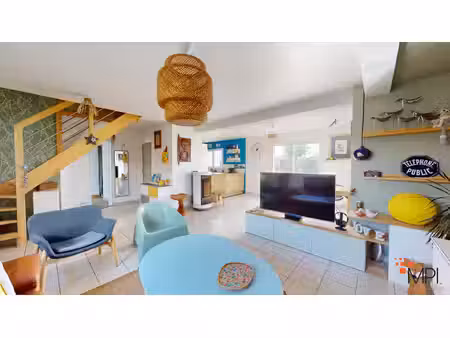 maison contemporaine à vendre  lumineuse  sans vis-à-vis et au calme