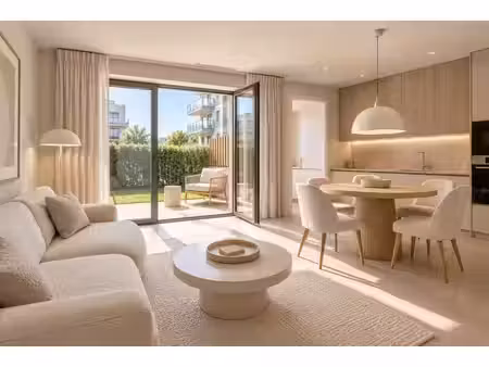 magnifique appartement rez de jardin 2 pieces avec terrasse et jardin privatif + parking
