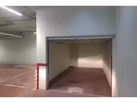 location parking 13.5 m² à saint-maur-des-fosses (94100)  150 €