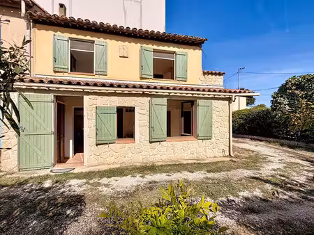 istres centre – maison avec jardin  terrasse  2 chambres et bureau