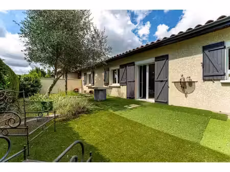 location meublee - maison plain pied de 63 5m2 à la-tour-de-