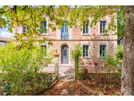 maison bourgeoise fin xixéme en centre-bourg de montberon à montberon - 283 m2 - 645000 €