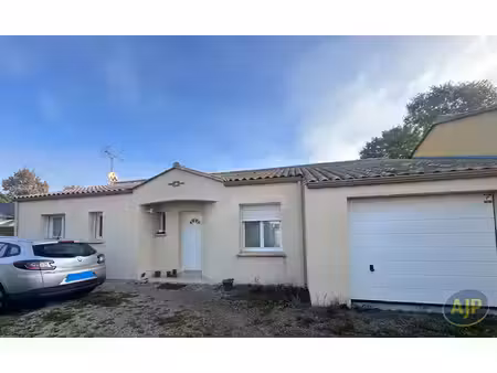 maison st philbert de grand lieu 4 pièce(s) 90 m2