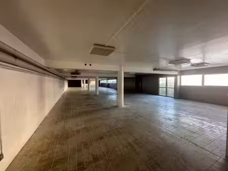 location commerce luce 28110 588m²