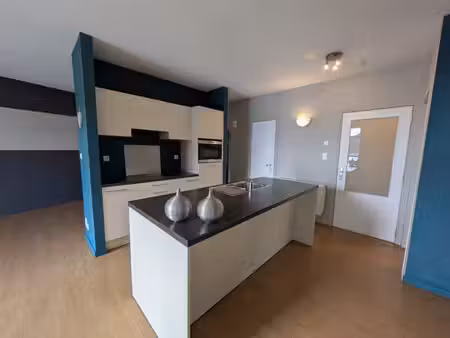 appartement 1ch  cuisine moderne  balcons  epc b