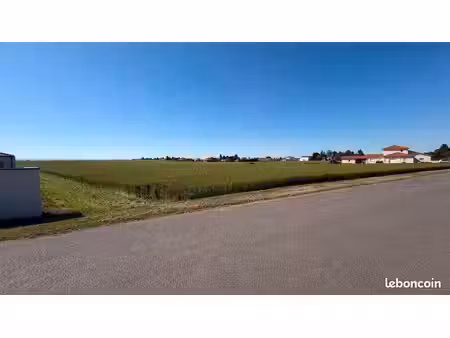 terrain - 1 072m2 - joze