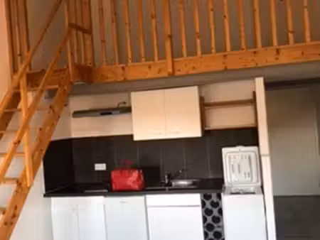 loue studio avec mezzanine en plein centre de grezieu la varenne