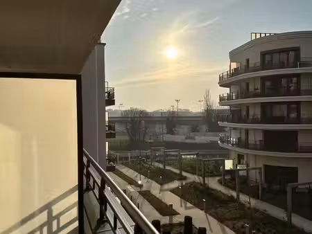 t2 meublé avec balcon et parking