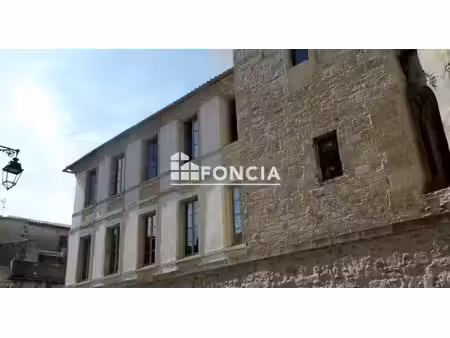 arles  centre historique très bel appartement t2 de 44m2 vendu libre à partir de juin 2027