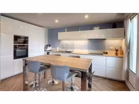 saint félix superbe appartement t3 rénové avec balcon et g