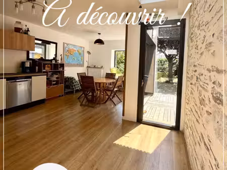 en exclusivite
