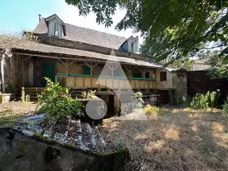 maison assier 13 pièce(s) 393 m2