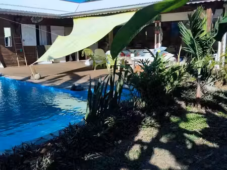 villa 3 chambres piscine +2 bungalows