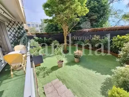 appartement familial de 108 5 m² avec jardin privatif  balcon et piscine