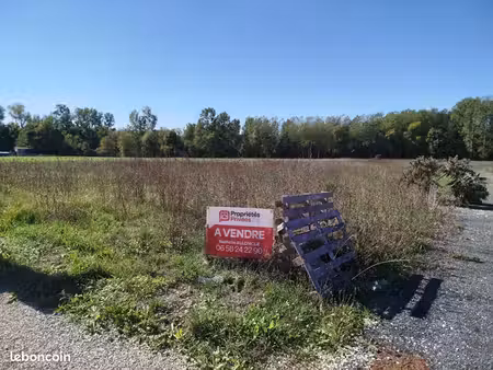 terrain 1 200 m² gimeux