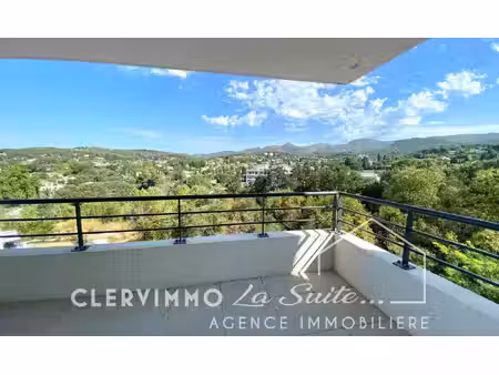beau t2 terrasse + garage meublé résidentiel/ piscine les ca