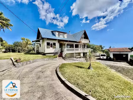 villa 5 pièces 166 m²