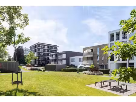 appartement au r-d-ch avec jardin & parking à groen zuid