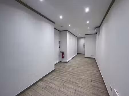 local commercial à vendre à vidauban - réf. v2032