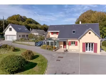 maison + gîte + annexe sur 230 m2/11 pièces/6 chambres/ aucun travaux
