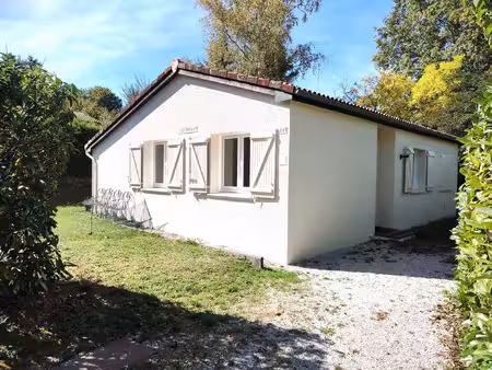 maison de vacances à vendre au coeur du village le chat à écu
