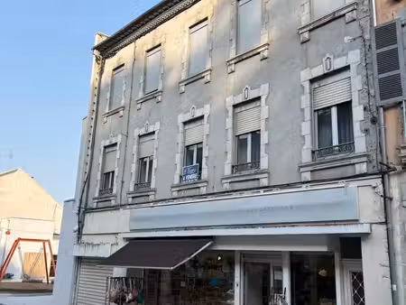 oloron centre ville immeuble de caractere (la copropriété est faite  l'investisseur peut..