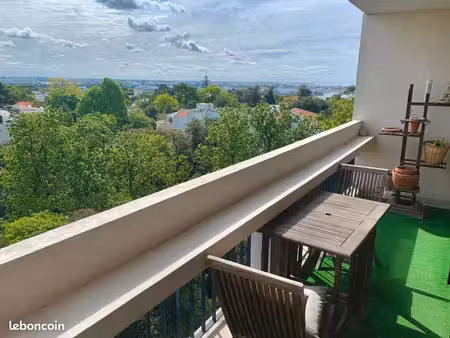 appartement 3 chambres - parc franck delmas avec vue sur la ville