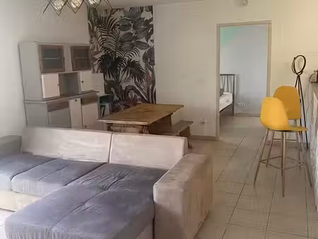 t2 meublé 50 m² à l'année – aux portes de la rochelle