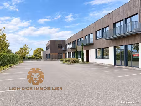 local commercial 91 m² montanay