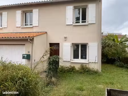 maison 4 pièces saintes