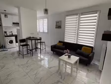 à louer appartement f2 quartier calme 42m2
