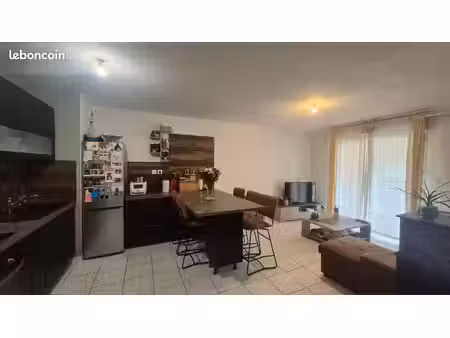 appartement t3 de 60 m² avec terrasse et parking sécurisé