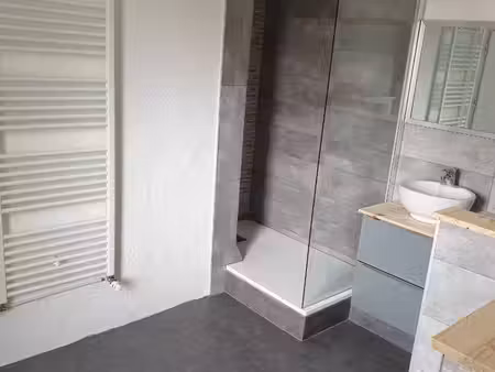 loue grand appatement