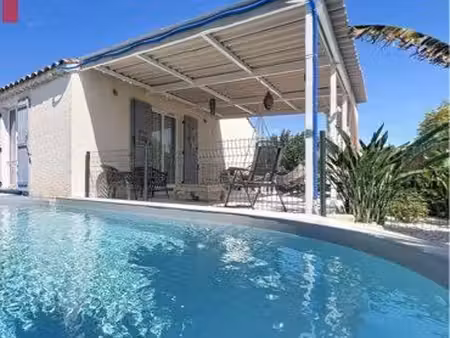 villa 3 faces piscine