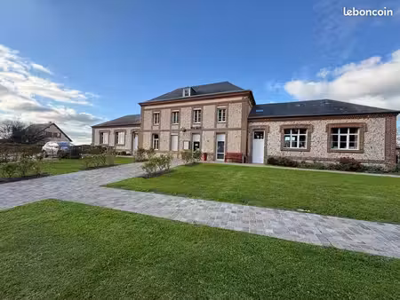 appartement au dessus de la mairie