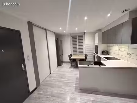 location t3 avec jardin et garage