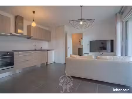 appartement à louer meublé 43 m2 + 10m2 de terrasse (yutz - quartier des tuileries)