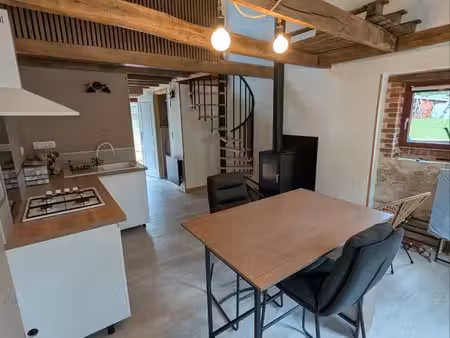 maison meublée neuve avec mezzanine  grand terrain et terrasse