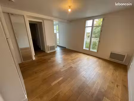studio 1 pièce 26 m²