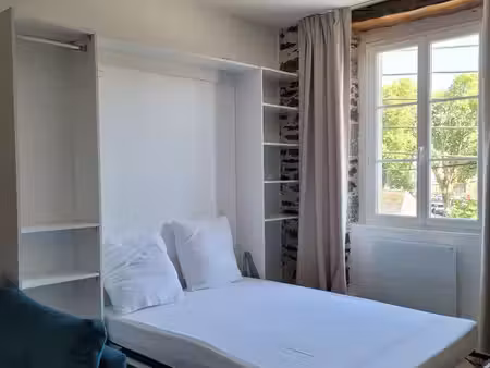 studio 34 m² avec cachet et lit escamotable