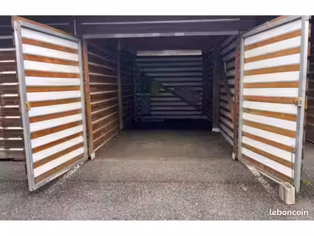 box / garage 40 m³ entièrement sécurisé  idéal stockage