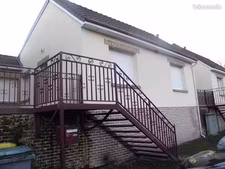 maison à louer 80m2   2 chambres  garage